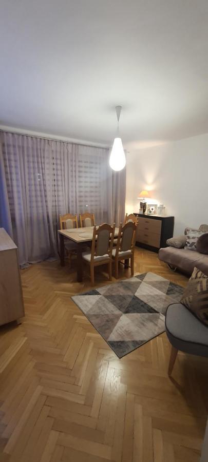 Apartament Trini โควอตสโก ภายนอก รูปภาพ